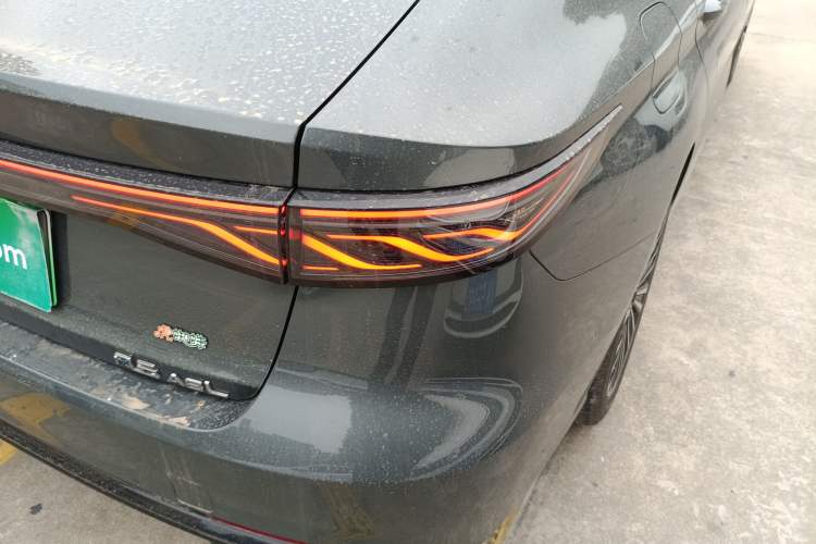 Used Chery Fengyun A8L 2025 1.5 TGDI 145 km Luxury Version Exterior 6
