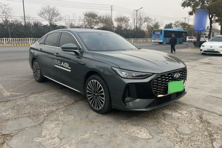 Used Chery Fengyun A8L 2025 1.5 TGDI 145 km Luxury Version Exterior 8