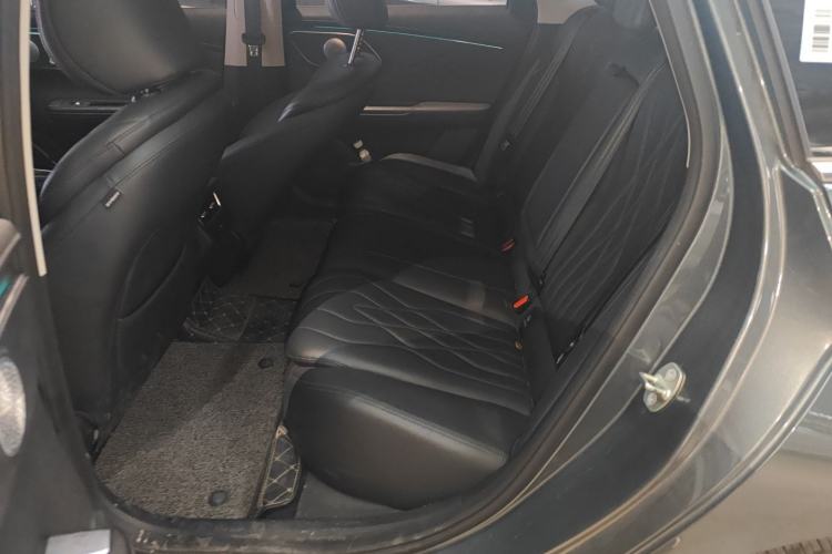 Used Chery Fengyun A8L 2025 1.5 TGDI 145 km Luxury Version Interior 4