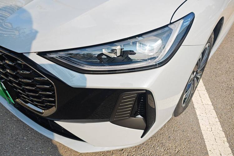 Used Chery Fengyun A8L 2025 1.5 TGDI 145 km Comfort Version Left Front Headlight