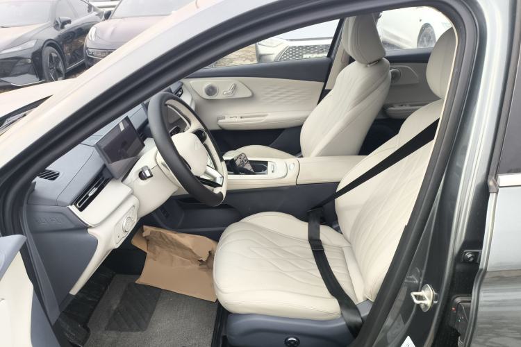 Used Chery Fengyun A8L 2025 1.5 TGDI 145 km Luxury Version Left Front Seat