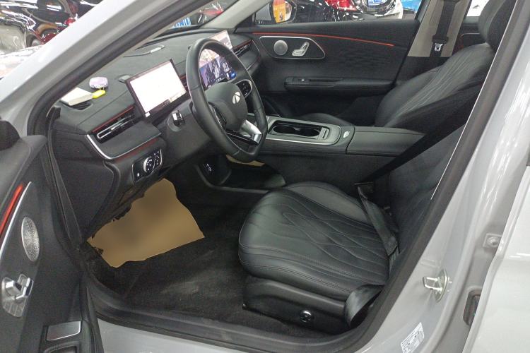 Used Chery Fengyun A8L 2025 1.5 TGDI 145 km Luxury Version Left Front Seat