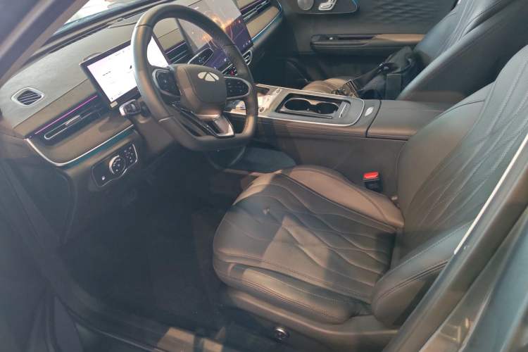 Used Chery Fengyun A8L 2025 1.5 TGDI 145 km Luxury Version Left Front Seat