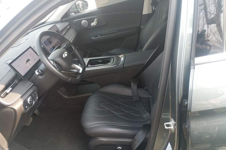 Used Chery Fengyun A8L 2025 1.5 TGDI 145 km Luxury Version Left Front Seat