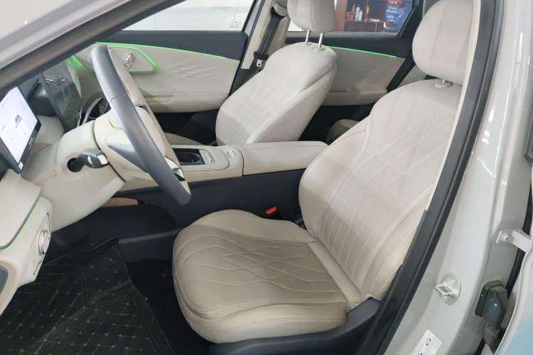 Used Chery Fengyun A8L 2025 1.5 TGDI 145 km Luxury Version Left Front Seat
