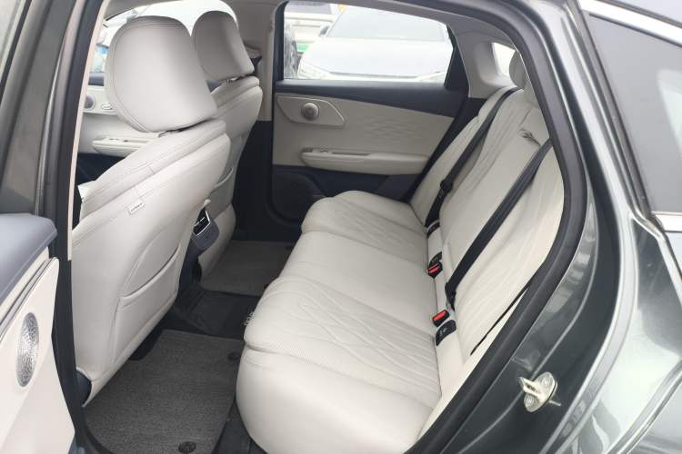 Used Chery Fengyun A8L 2025 1.5 TGDI 145 km Luxury Version Left Rear Seat