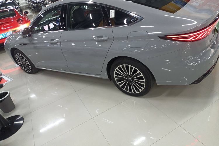 Used Chery Fengyun A8L 2025 1.5 TGDI 145 km Luxury Version Left Side