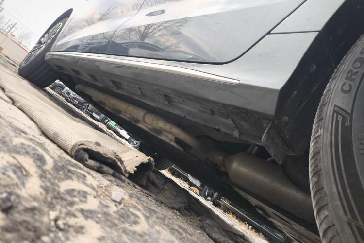 Used Chery Fengyun A8L 2025 1.5 TGDI 145 km Luxury Version Left Side Sill