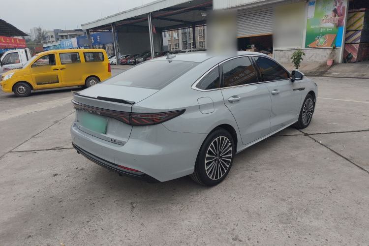 Used Chery Fengyun A8L 2025 1.5 TGDI 145 km Luxury Version Rear Right 45 Deg