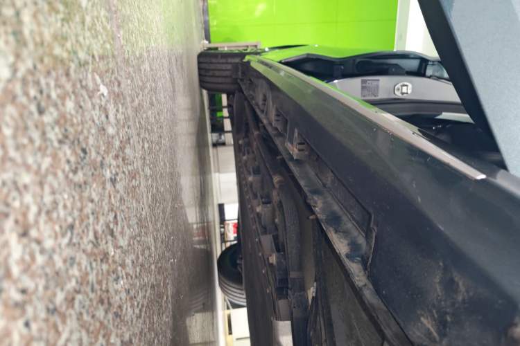 Used Chery Fengyun A8L 2025 1.5 TGDI 145 km Luxury Version Right Side Sill