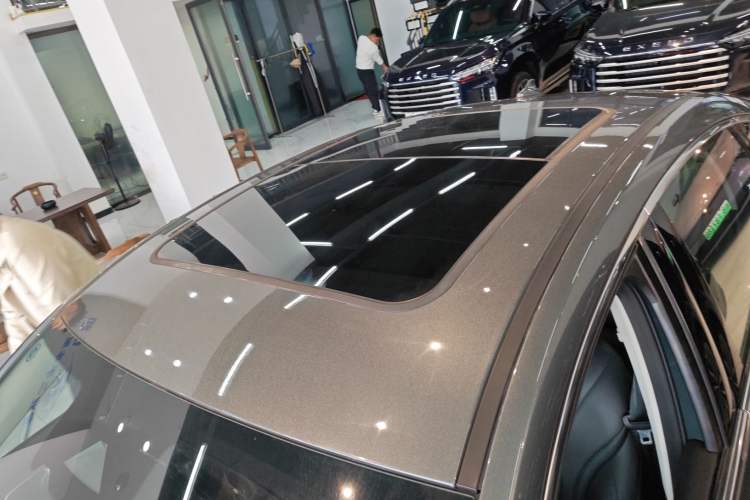 Used Chery Fengyun A8L 2025 1.5 TGDI 145 km Luxury Version Roof