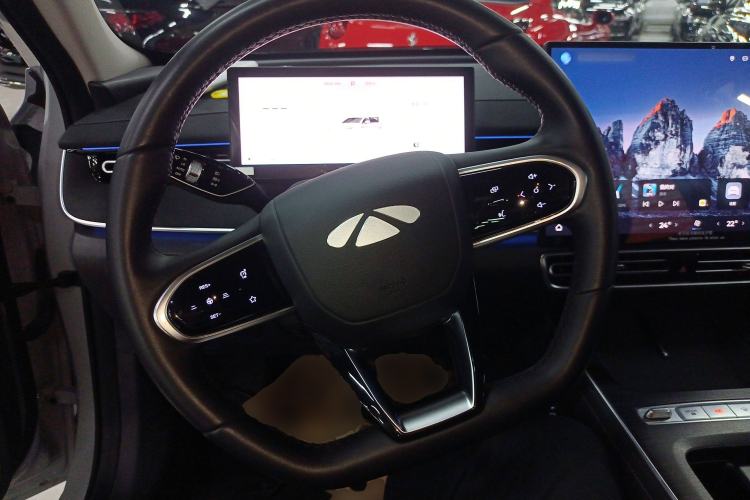 Used Chery Fengyun A8L 2025 1.5 TGDI 145 km Luxury Version Steering Wheel
