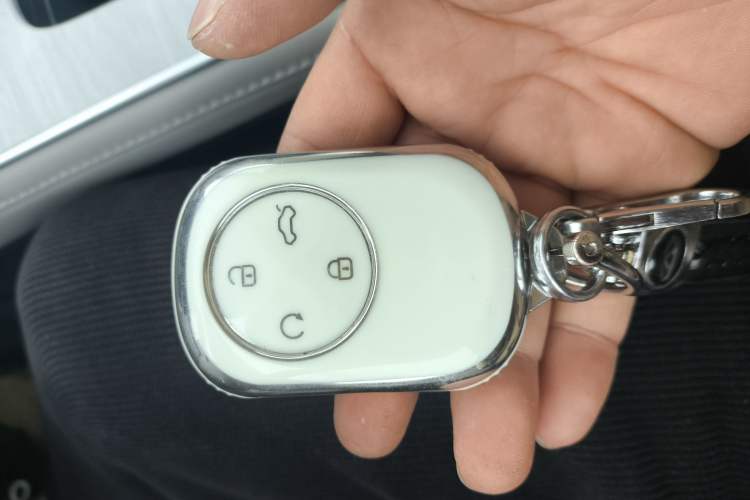 Used Chery Fengyun A8L 2025 1.5 TGDI 145 km Luxury Version Vehicle Key