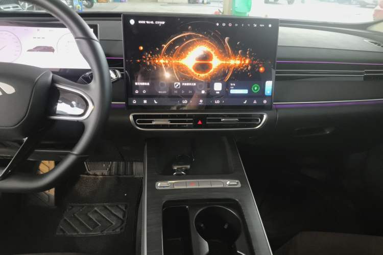 Used Chery Fengyun A8L 2025 1.5 TGDI 145 km Luxury Version Audio And AC Panel