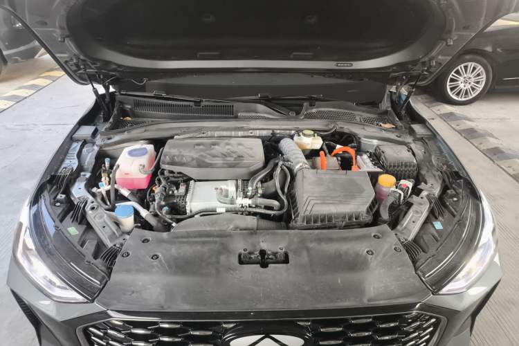 Used Chery Fengyun A8L 2025 1.5 TGDI 145 km Luxury Version Engine Bay