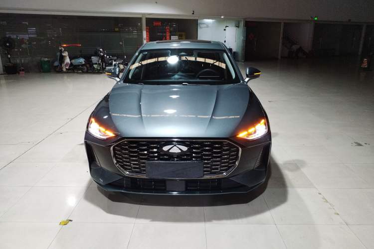 Used Chery Fengyun A8L 2025 1.5 TGDI 145 km Luxury Version Exterior 1