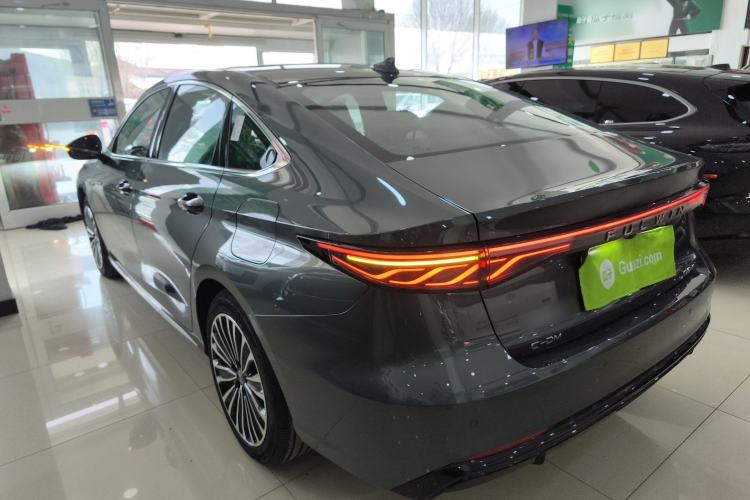 Used Chery Fengyun A8L 2025 1.5 TGDI 145 km Luxury Version Exterior 2