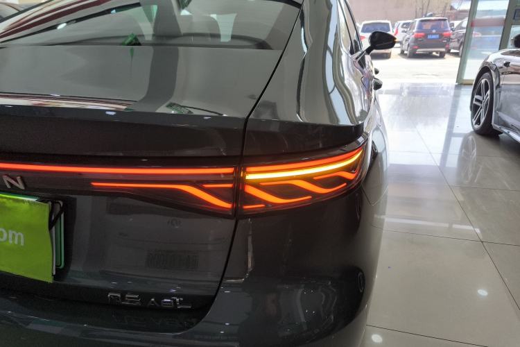 Used Chery Fengyun A8L 2025 1.5 TGDI 145 km Luxury Version Exterior 3