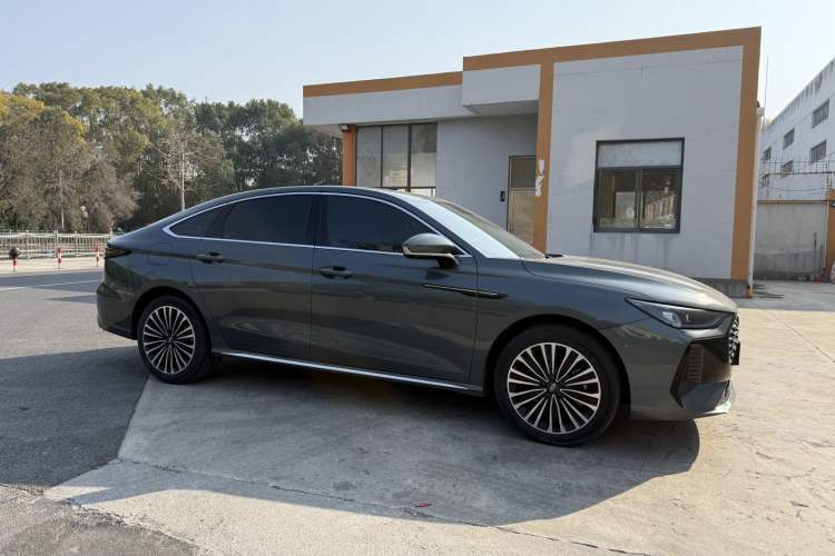 Used Chery Fengyun A8L 2025 1.5 TGDI 145 km Luxury Version Exterior 7