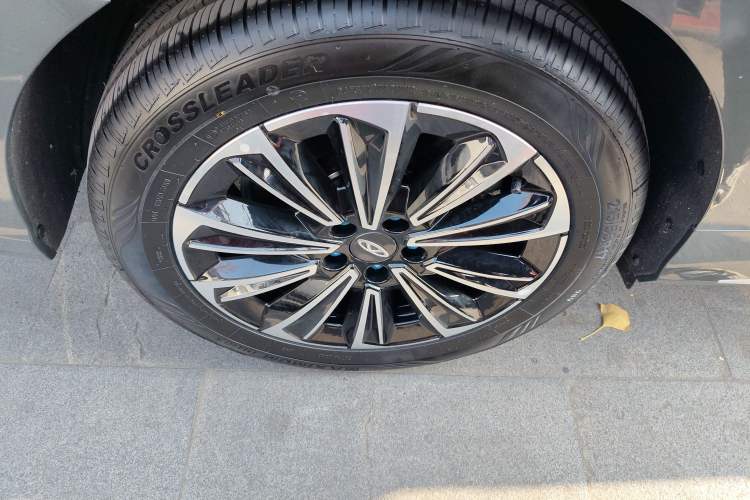 Used Chery Fengyun A8L 2025 1.5 TGDI 145 km Comfort Version Exterior 8
