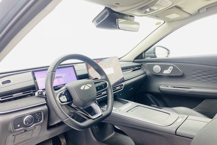 Used Chery Fengyun A8L 2025 1.5 TGDI 145 km Luxury Version Interior 1