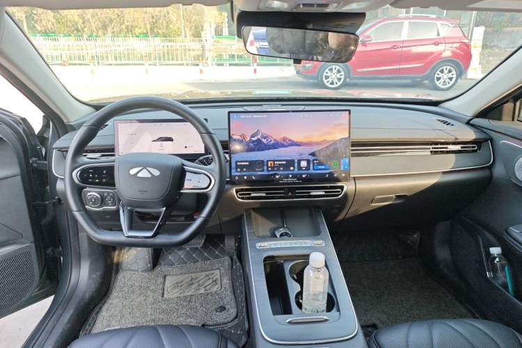 Used Chery Fengyun A8L 2025 1.5 TGDI 145 km Luxury Version Interior 2
