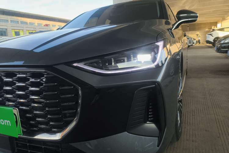 Used Chery Fengyun A8L 2025 1.5 TGDI 145 km Luxury Version Left Front Headlight