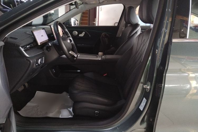Used Chery Fengyun A8L 2025 1.5 TGDI 145 km Luxury Version Left Front Seat