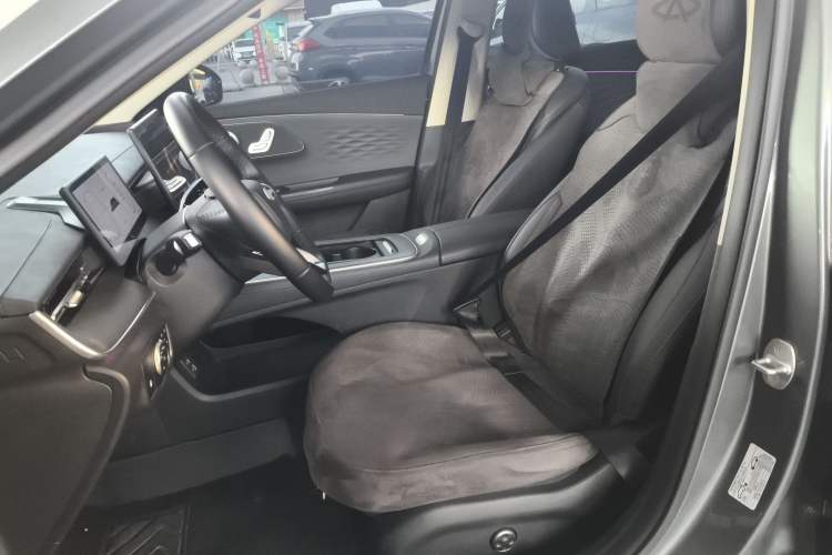 Used Chery Fengyun A8L 2025 1.5 TGDI 145 km Luxury Version Left Front Seat