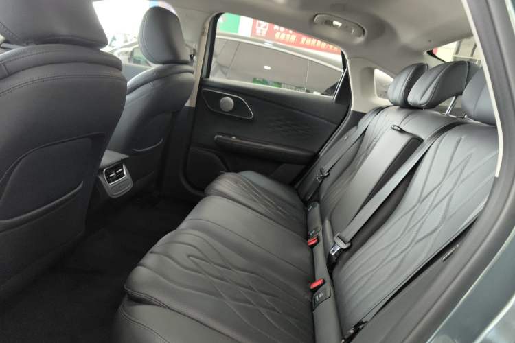 Used Chery Fengyun A8L 2025 1.5 TGDI 145 km Luxury Version Left Rear Seat