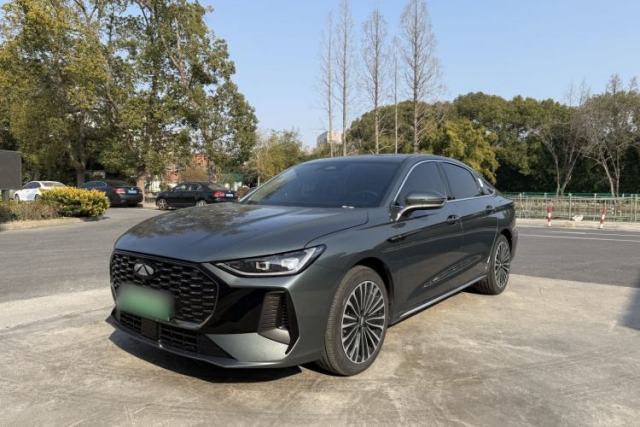 Used Chery Fengyun A8L 2025 1.5 TGDI 145 km Luxury Version