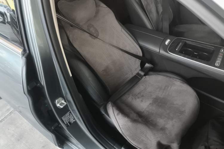 Used Chery Fengyun A8L 2025 1.5 TGDI 145 km Luxury Version Right Front Seat