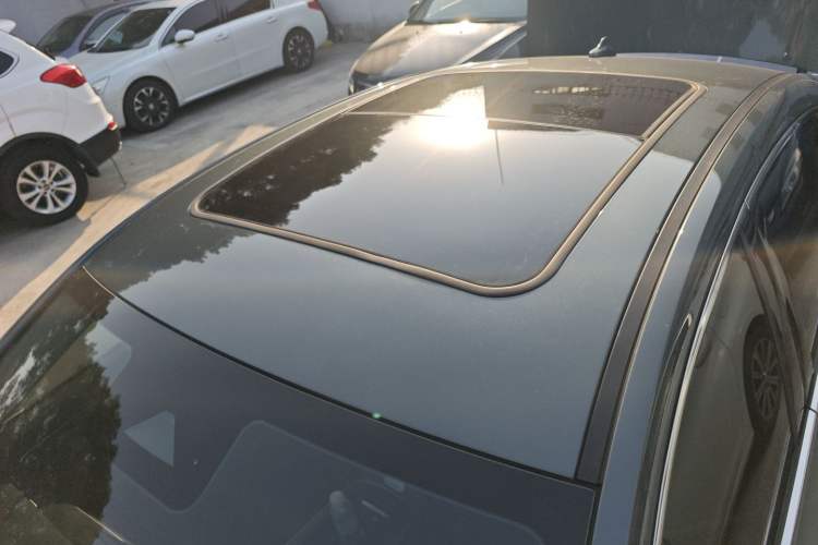 Used Chery Fengyun A8L 2025 1.5 TGDI 145 km Luxury Version Roof