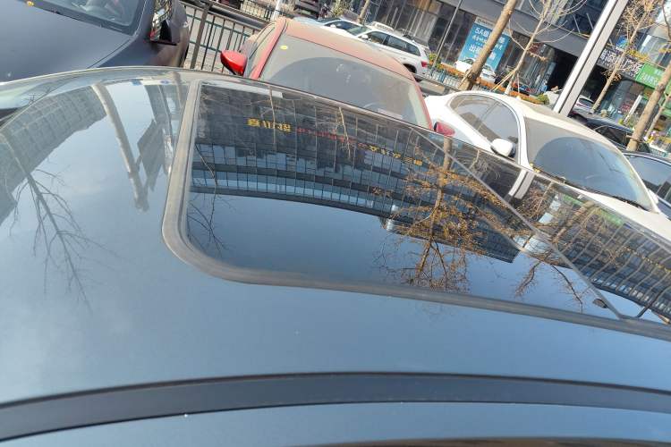 Used Chery Fengyun A8L 2025 1.5 TGDI 145 km Comfort Version Roof