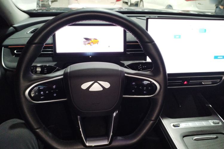 Used Chery Fengyun A8L 2025 1.5 TGDI 145 km Luxury Version Steering Wheel