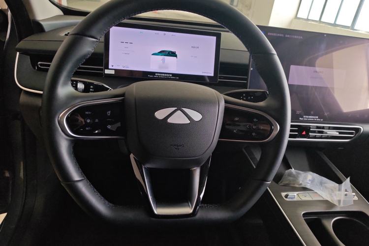 Used Chery Fengyun A8L 2025 1.5 TGDI 145 km Luxury Version Steering Wheel