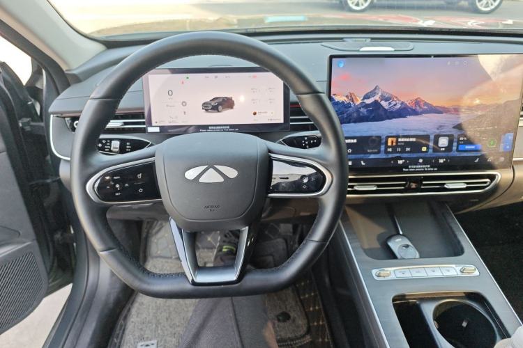 Used Chery Fengyun A8L 2025 1.5 TGDI 145 km Luxury Version Steering Wheel