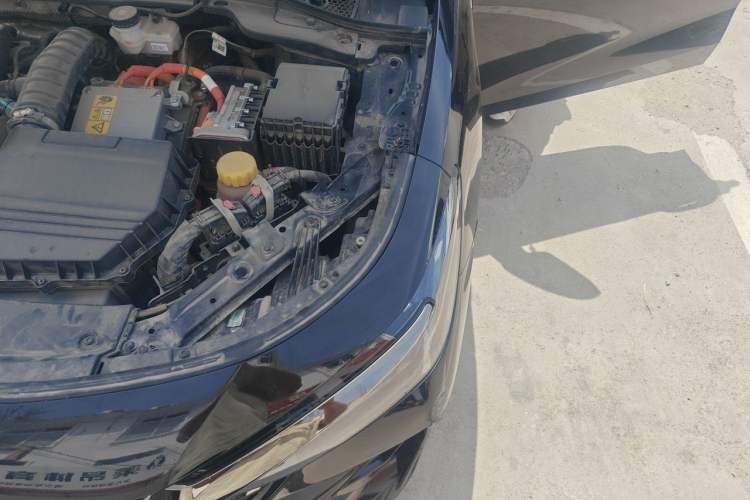 Used Chery Fengyun A8 2024 127 Long-Range Version Comfort Edition Engine Bay Left