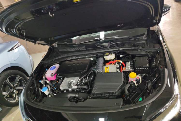 Used Chery Fengyun A8 2024 127 Yufeng Edition Engine Bay