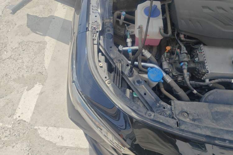 Used Chery Fengyun A8 2024 127 Long-Range Version Comfort Edition Engine Bay Right