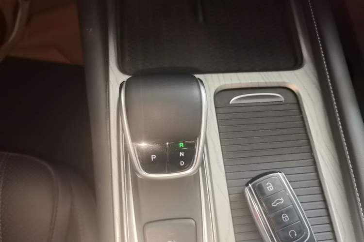 Used Chery Fengyun A8 2024 127 Yufeng Edition Gear Lever