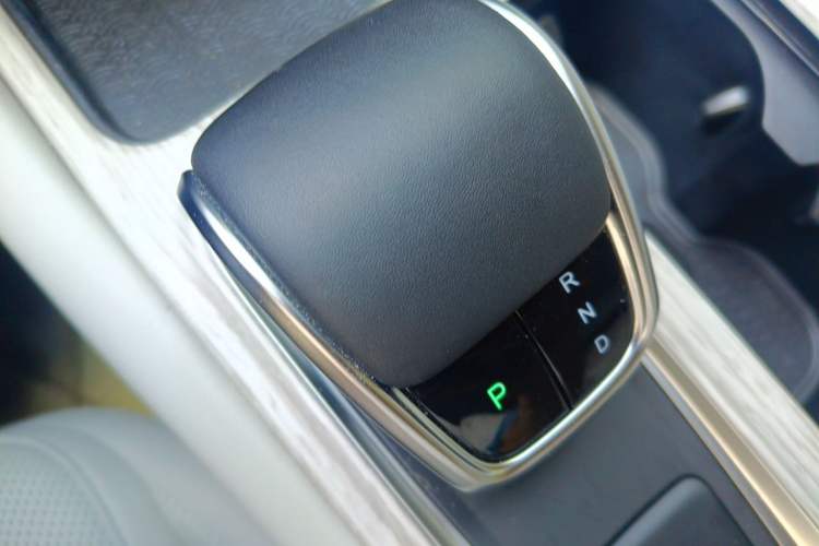 Used Chery Fengyun A8 2024 127 Chasing the Wind Edition Gear Lever