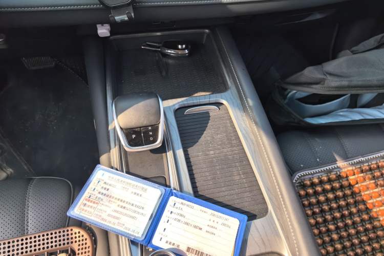 Used Chery Fengyun A8 2024 127 Yufeng Edition Gear Lever