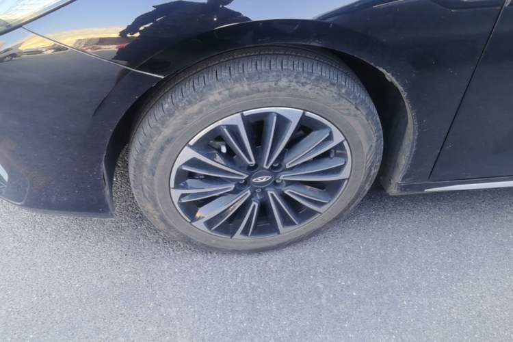 Used Chery Fengyun A8 2024 127 Chasing the Wind Edition Left Front Wheel Hub