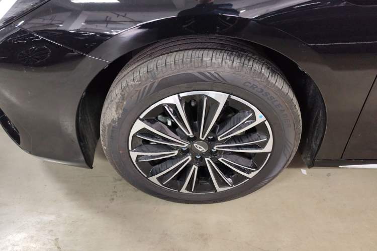 Used Chery Fengyun A8 2024 127 Yufeng Edition Left Front Wheel Hub