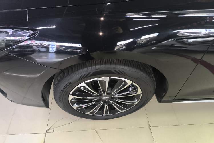 Used Chery Fengyun A8 2024 127 Chasing the Wind Edition Left Front Wheel Hub