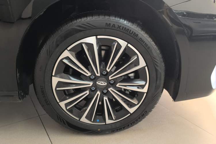 Used Chery Fengyun A8 2024 127 Yufeng Edition Right Front Wheel Hub