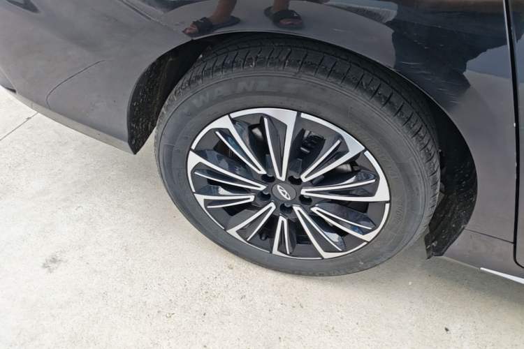 Used Chery Fengyun A8 2024 127 Far Voyage Luxury Edition Right Rear Wheel Hub