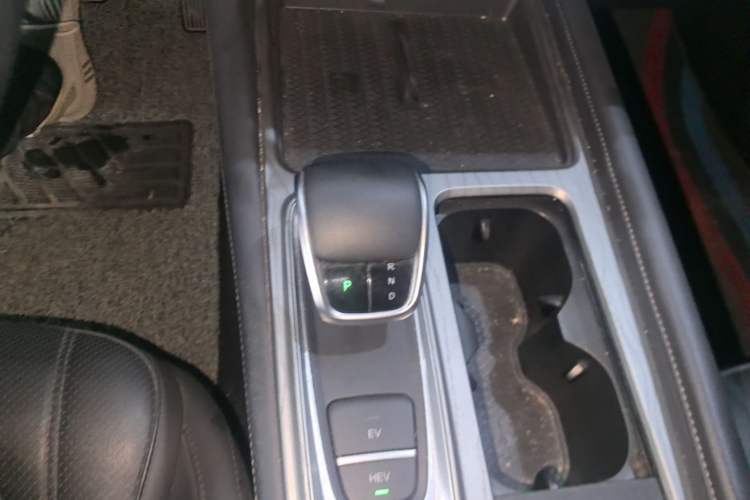 Used Chery Fengyun A8 2024 127 Chasing the Wind Edition Gear Lever
