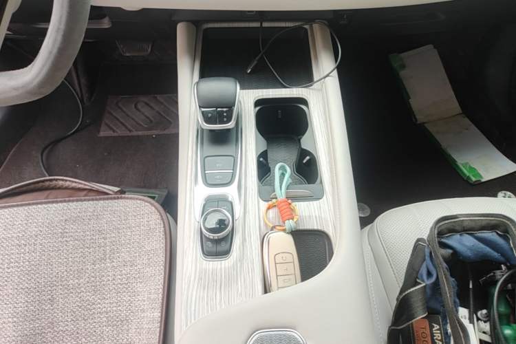 Used Chery Fengyun A8 2024 127 Chasing the Wind Edition Gear Lever